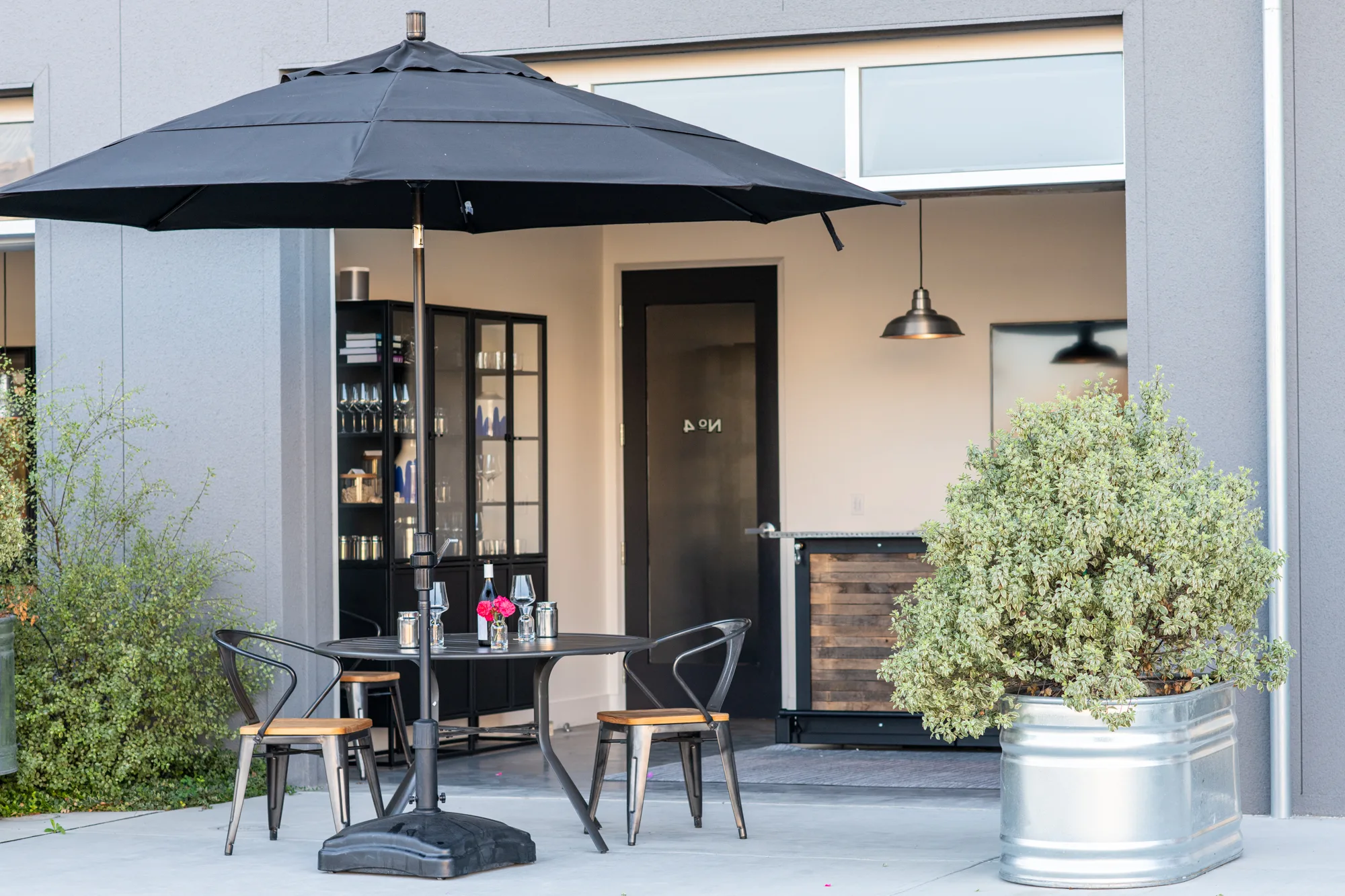 tasting room